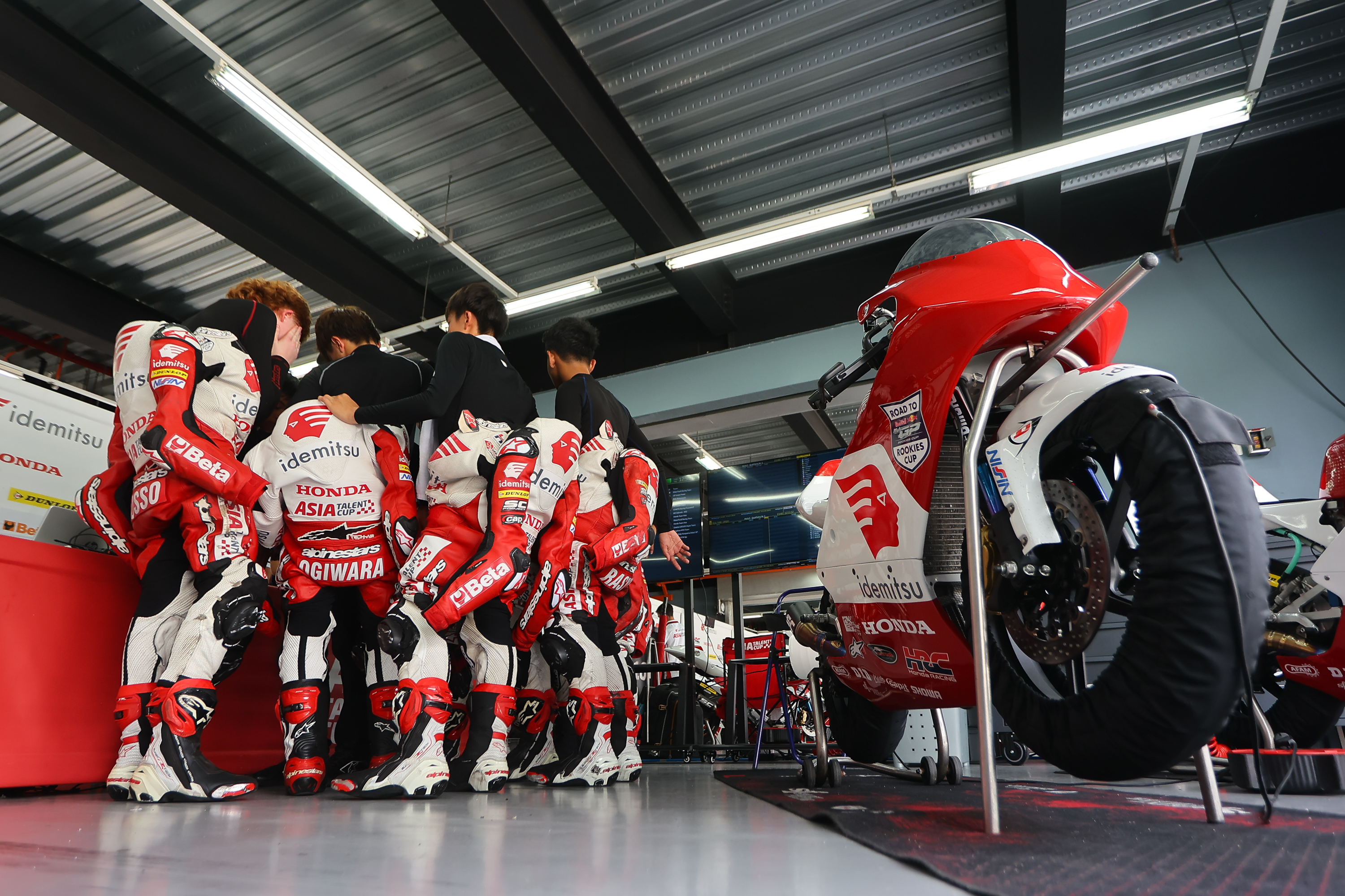 Qualifying Practice Backstage | Round 5 Malaysia | 2023 Idemitsu Asia Talent Cup